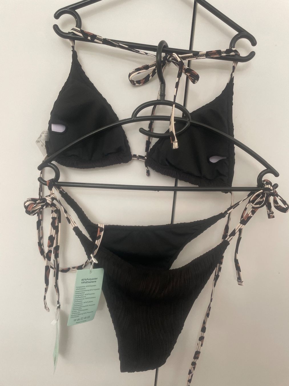 Costumi da bagno & Bikini: Schwarzer Ripp-Bikini mit Leo-Print, L – Nuovo (secondo la descrizione) da Hergiswil NW venduto da natejuke 4