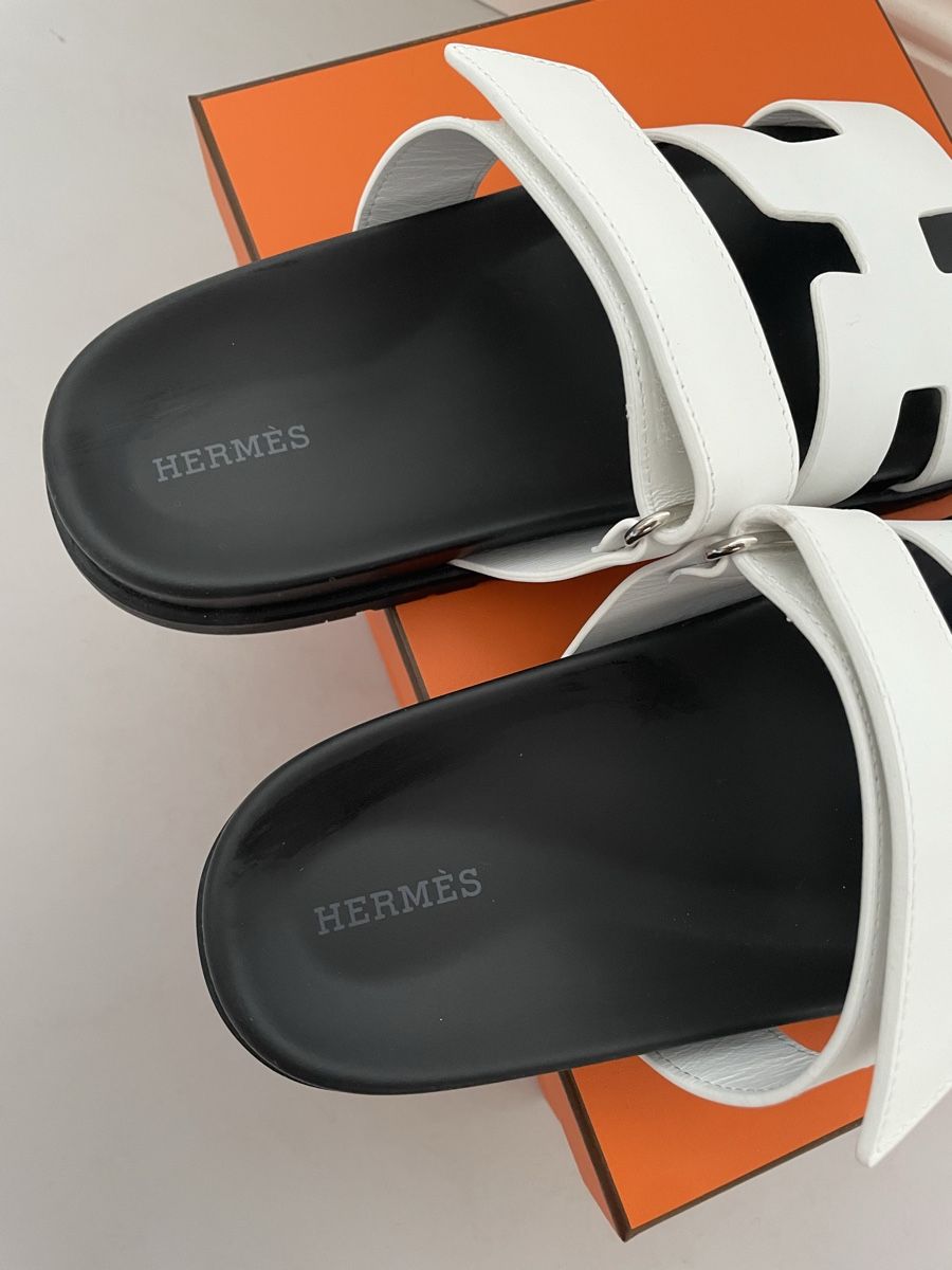 Hermès Damenschuhe: Hermès Chypre Sandalen weiss - Gr. 40 – Gebraucht aus Brugg AG von Elle_1 8