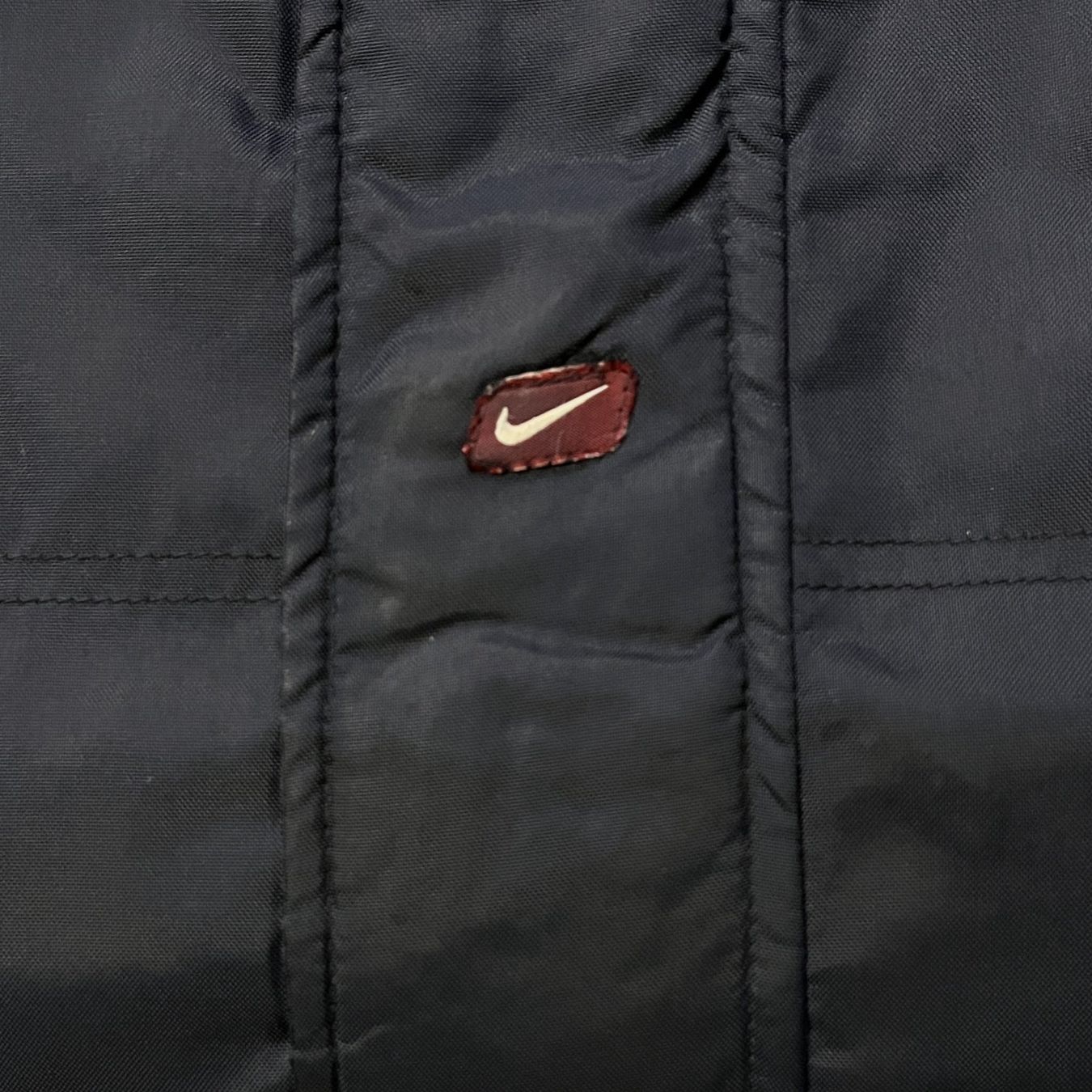 Nike Giacche: Vintage Nike Heavyjacket (M) – Usato da Chamoson venduto da Sapoloshop 1