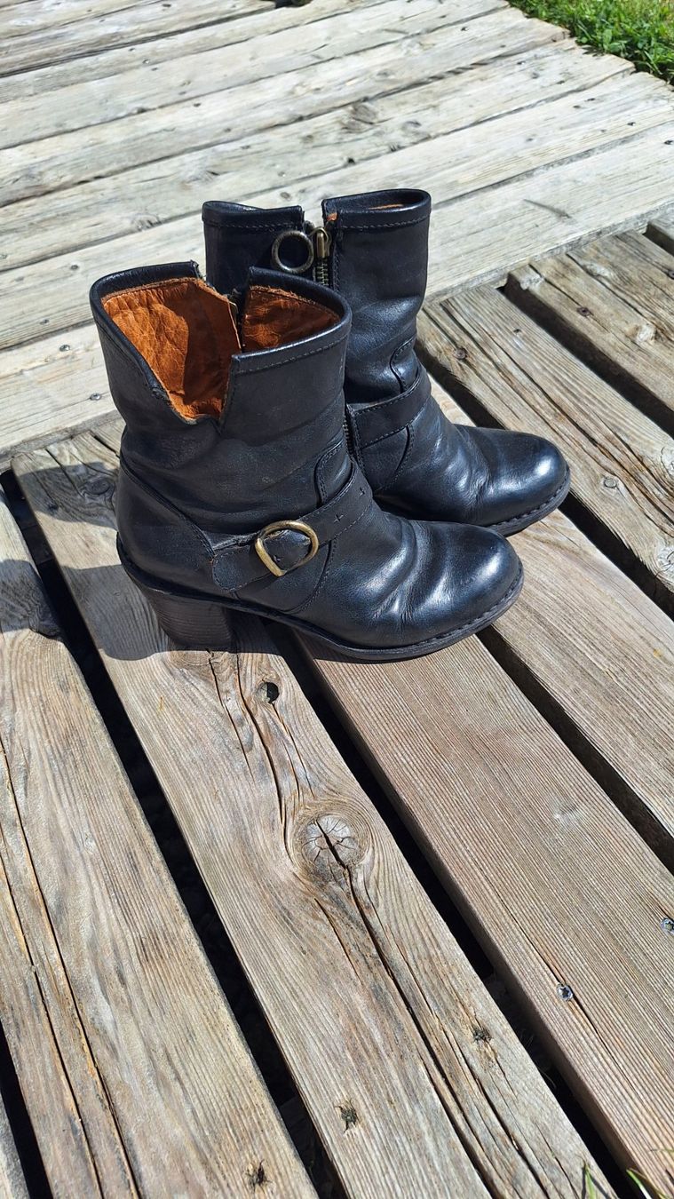 Scarpe da donna: FIORENTINI & BAKER – Usato da Widnau venduto da punto311