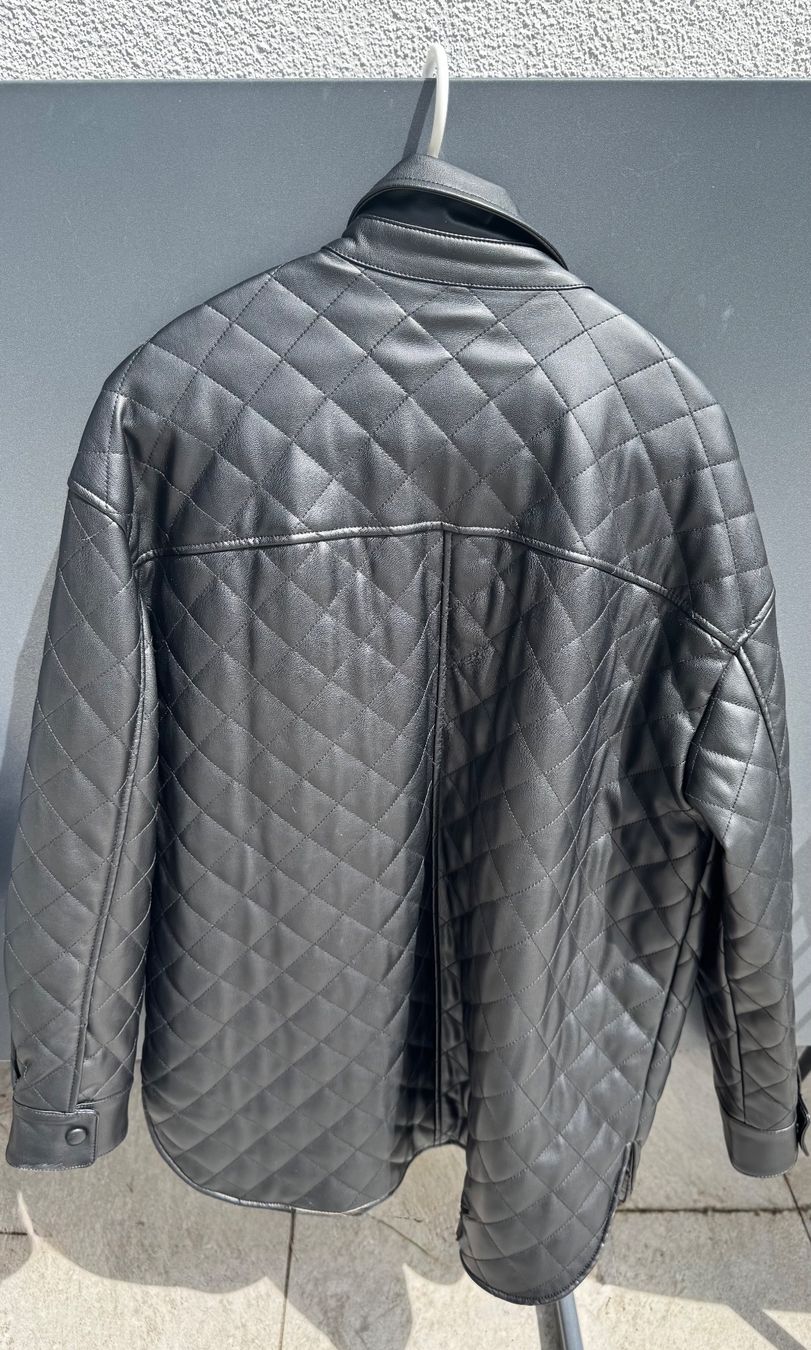 Mango Jacken: Veste matelassée similicuir Mango – Gebraucht aus Gland von cam_5z9v 1