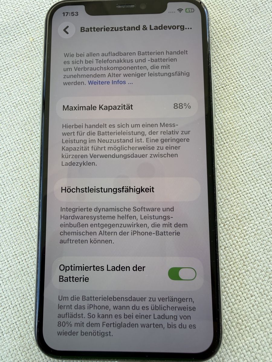 Apple Telefoni cellulari / Smartphones: I Phone 11 pro 256GB – Usato da Gränichen venduto da Nicci10 3