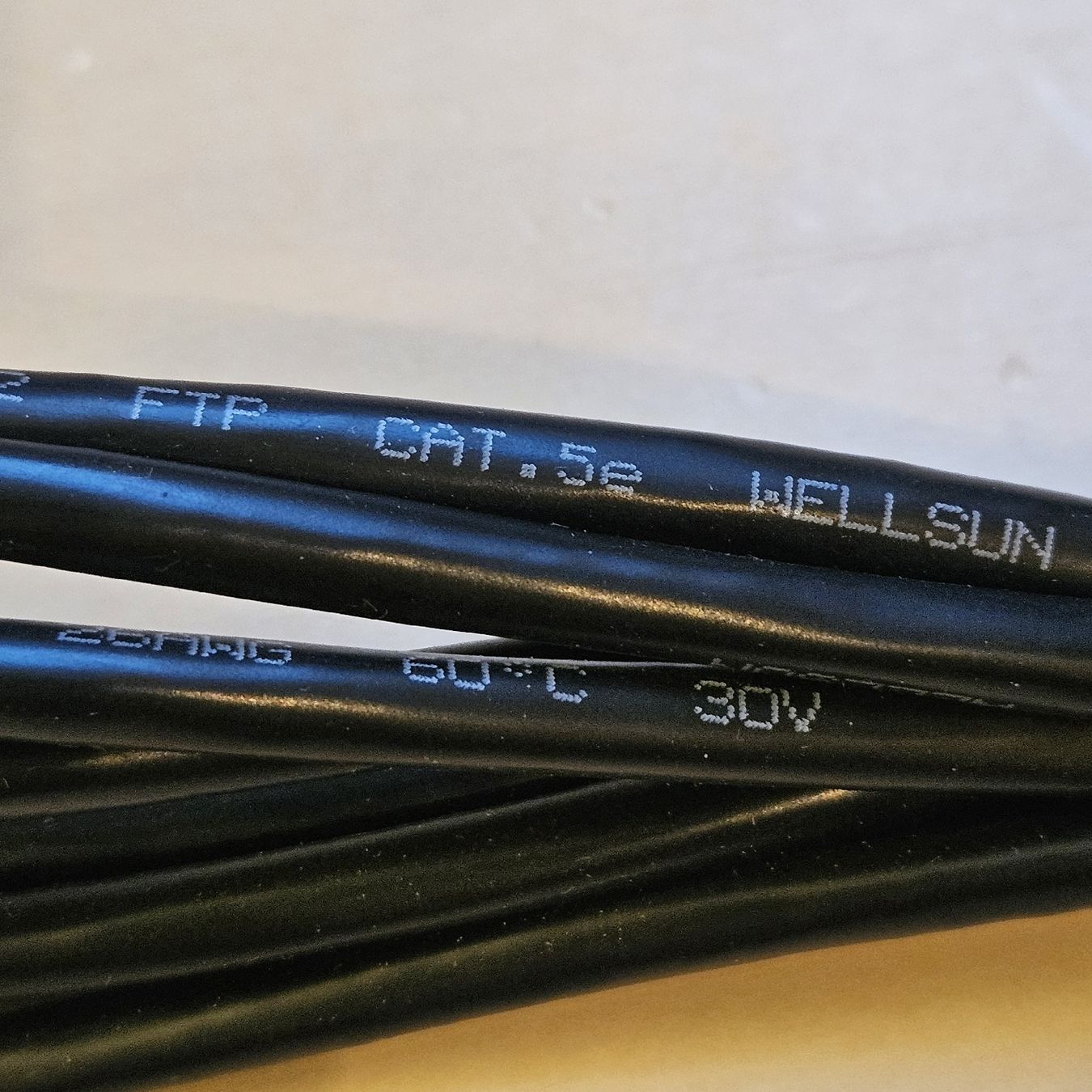 Cavi: Schwarzes CAT.5e Ethernet Kabel – Usato da Wettingen venduto da Christianv 4