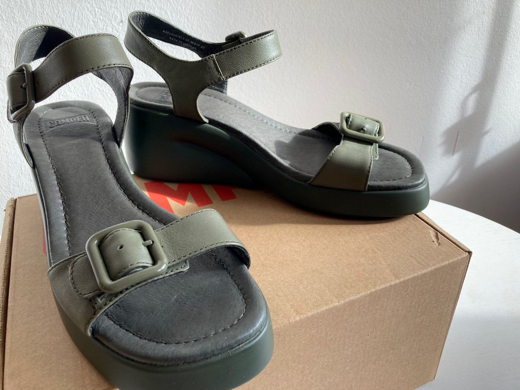 Camper Scarpe da donna: Camper Keilsandaletten 38 – Nuovo (secondo la descrizione) da Basel venduto da bil_8mvw 3