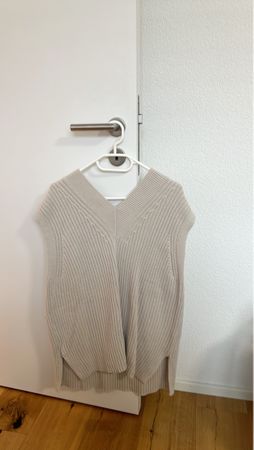 Stylische Strickweste beige Grösse M