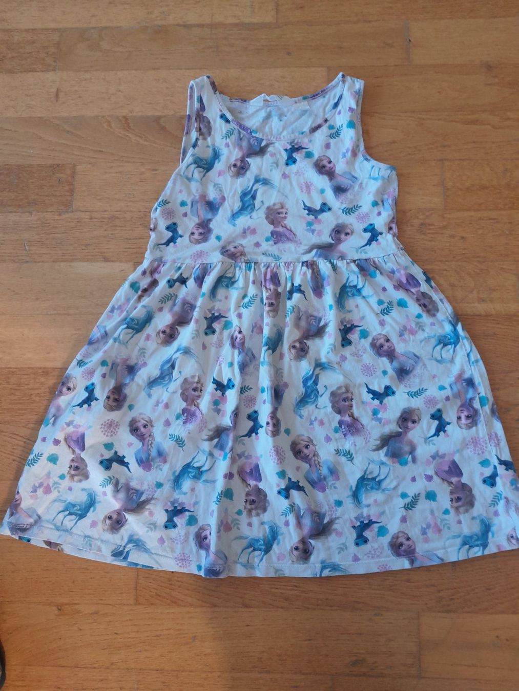 H&M Vestiti & Gonne: Elsakleid Grösse 134/140 – Usato da Worb venduto da Osterthal