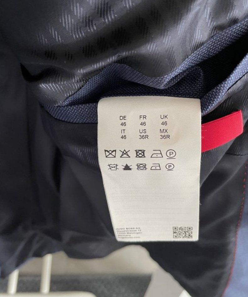 Hugo Boss Completi, tute sportive e funzionali: Costume Hugo Boss – Nuovo (secondo la descrizione) da La Sarraz venduto da Icarus150 4