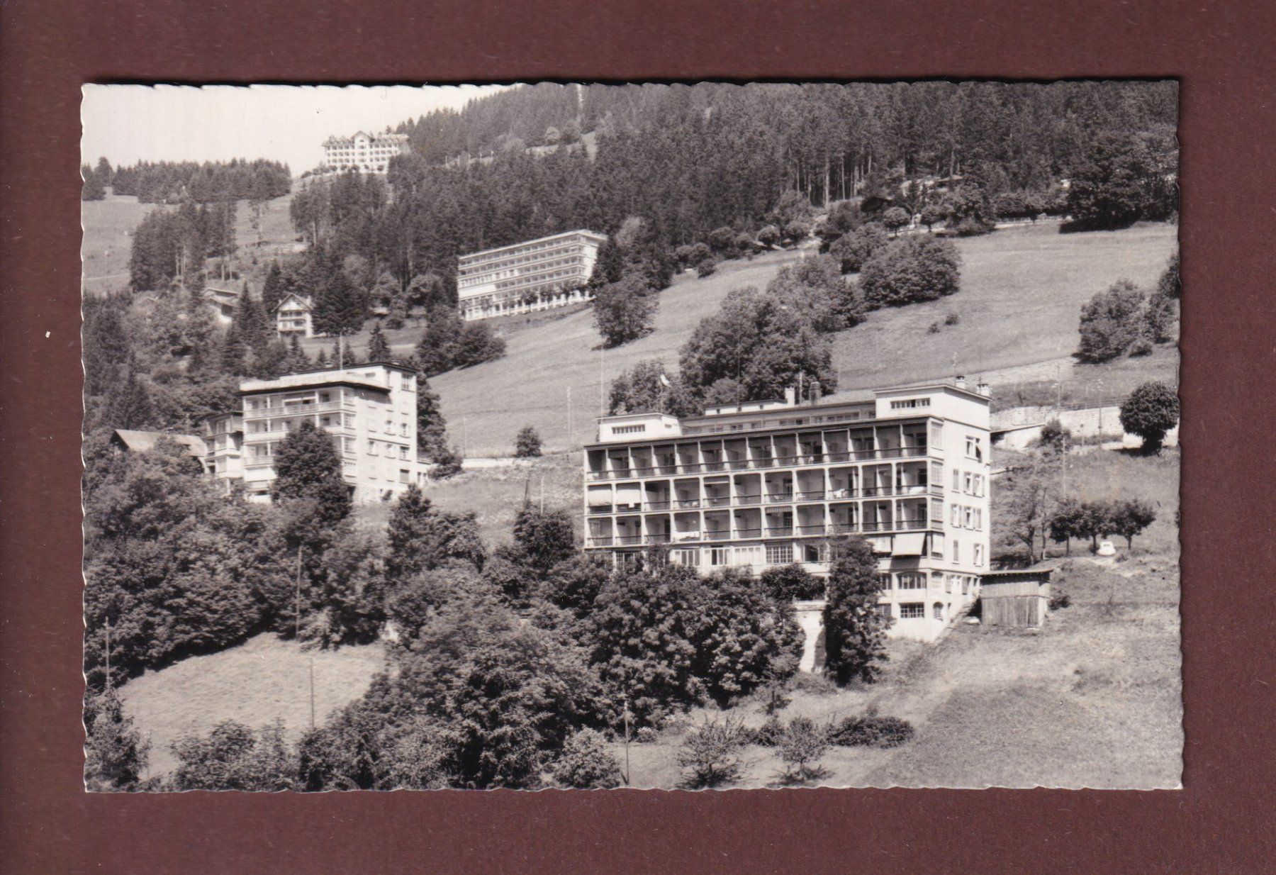 Cartoline postali: LEYSIN - Vue partielle - 1969 – Usato da Pully venduto da nicecards-shop