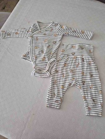 Baby Body und Hose Grösse 62