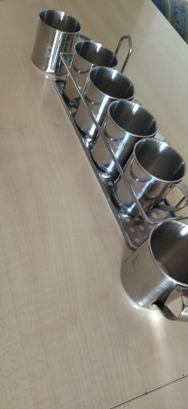Tassen: Trinkbecher 3dl mit Anker Logo aus Chrom Stahl – Gebraucht aus Fahrni b. Thun von Bergers_occasionen