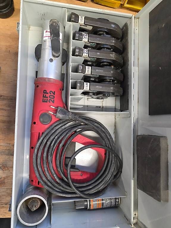 Tutte le macchine: Novo Presse EFP202 – Usato da Fischbach LU venduto da luk_9tzs 1