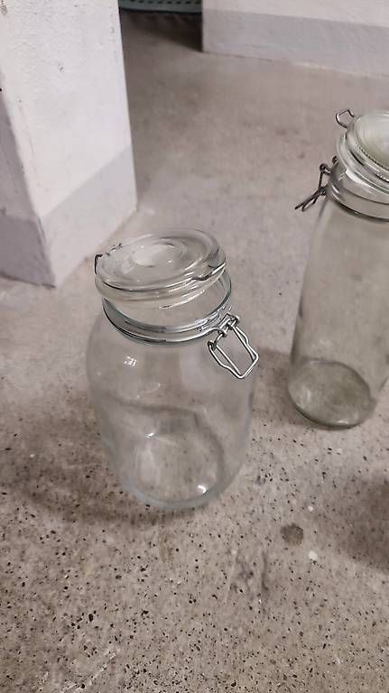 Altro in Stoviglie & Bicchieri: Glasflaschen / Glass Bottles  – Usato da Zürich venduto da aba_6b6j 1