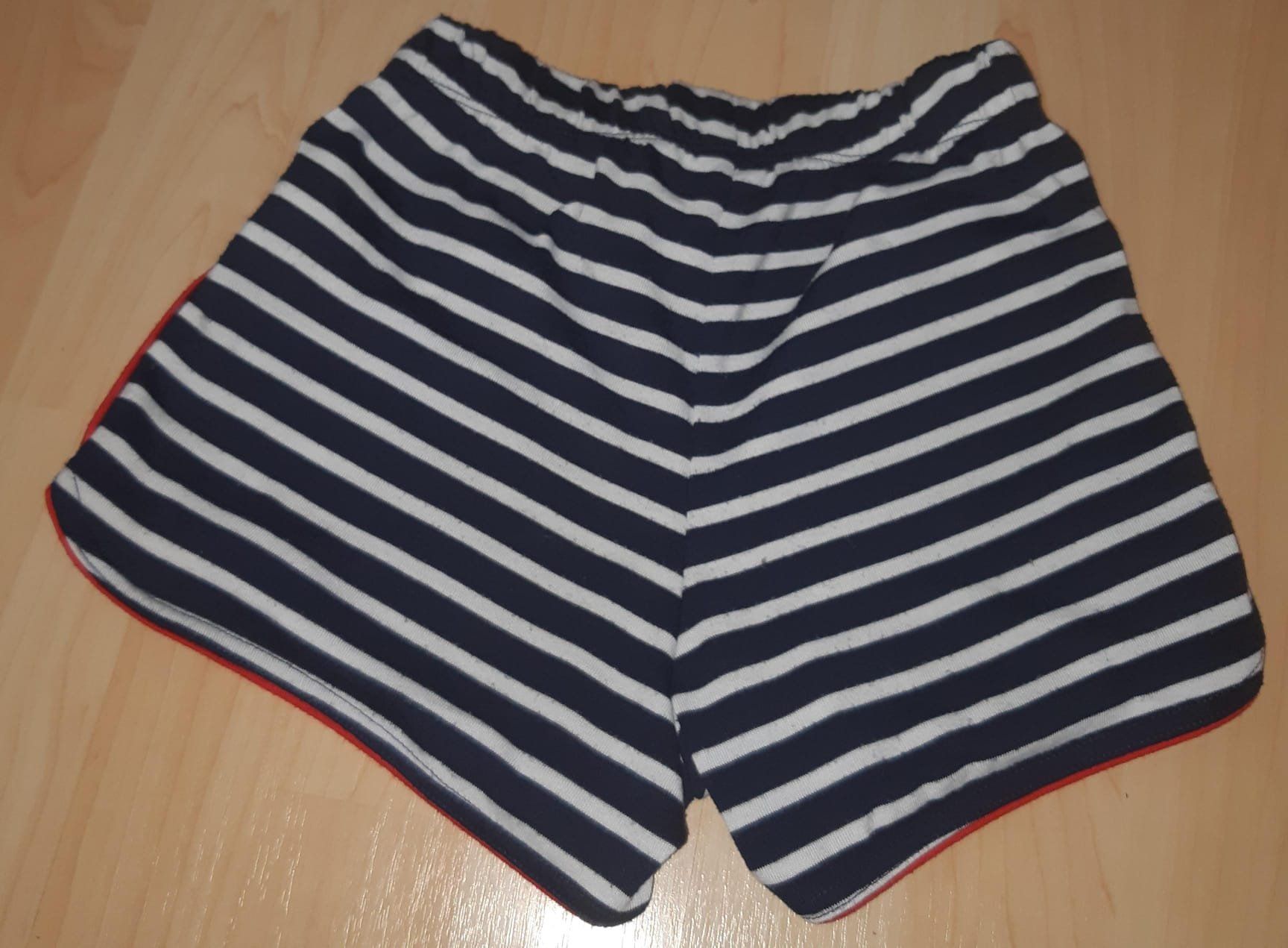Gap Biancheria intima: Mädchen Rock+Short+Unterhosen, Gr. 6-7-Jährige – Usato da Sachseln venduto da jocaso 6