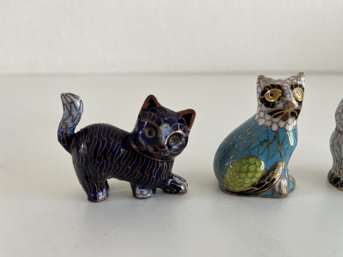 Statuette: 4 Stk. Katzen / Cloisonne – Usato da Wetzikon ZH venduto da seli03 1