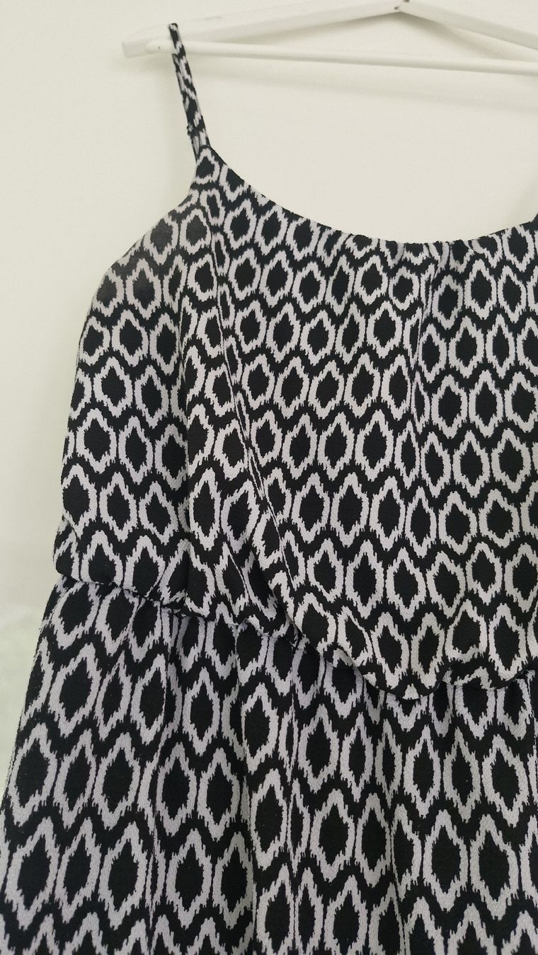Kleider: Stylish Summer Dress - Black and White Pattern, Size 42 – Gebraucht aus Bonstetten von Denitza87 3