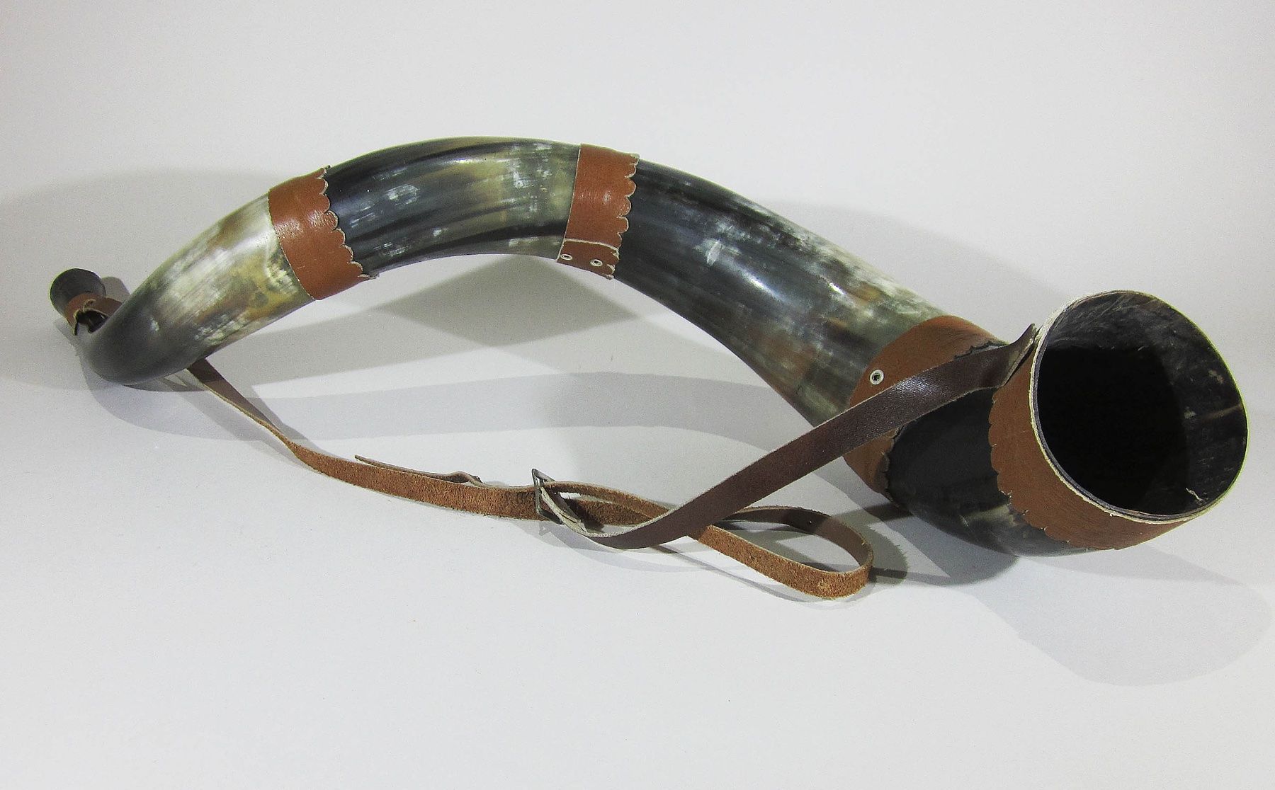 Strumenti musicali: Gaucho Hornblasinstrument Argentinien – Usato da Bäretswil venduto da robsonantik 2