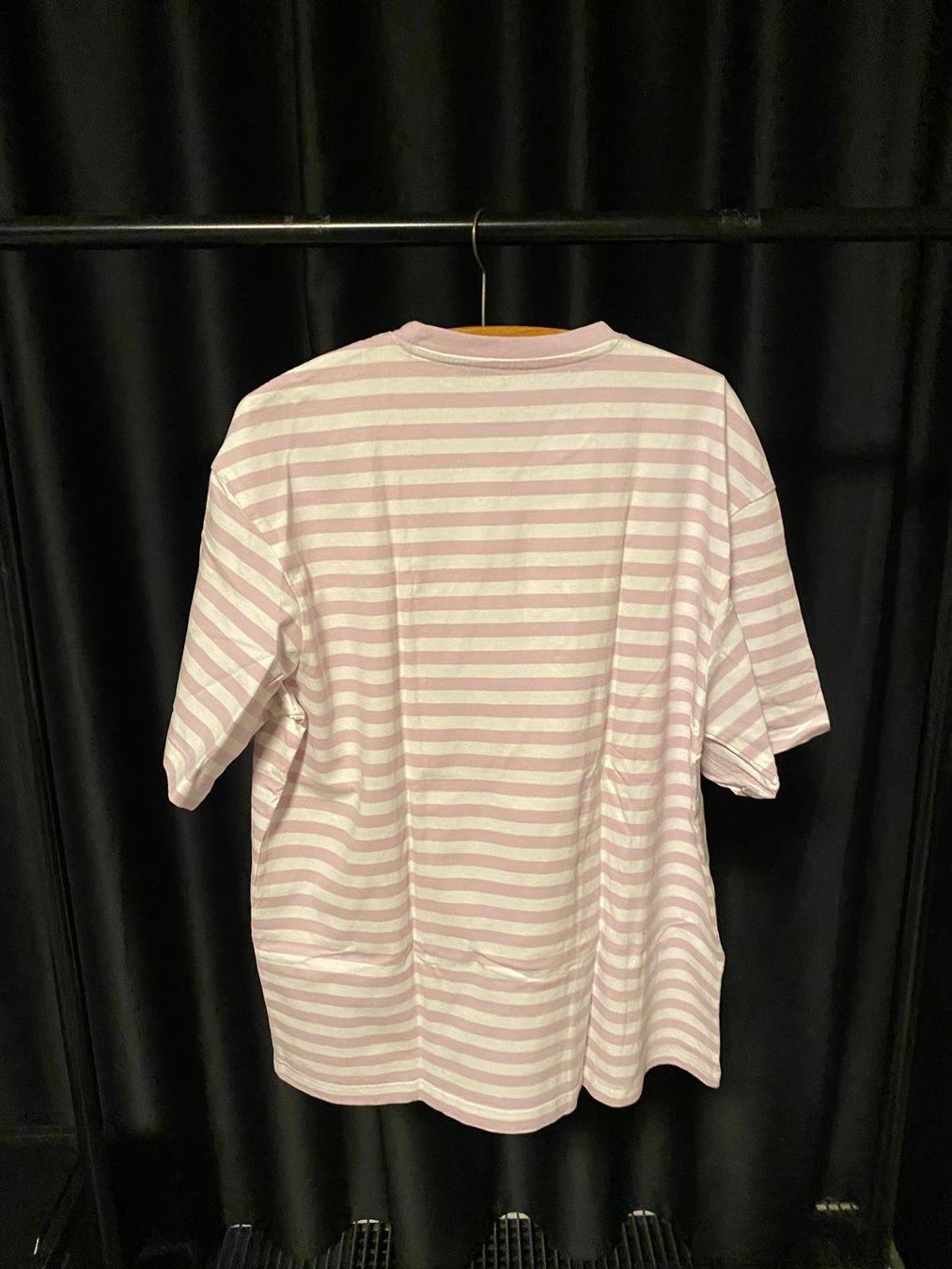 H&M T-shirt: magietta hm – Usato da Ascona venduto da zfi_rpp2 1