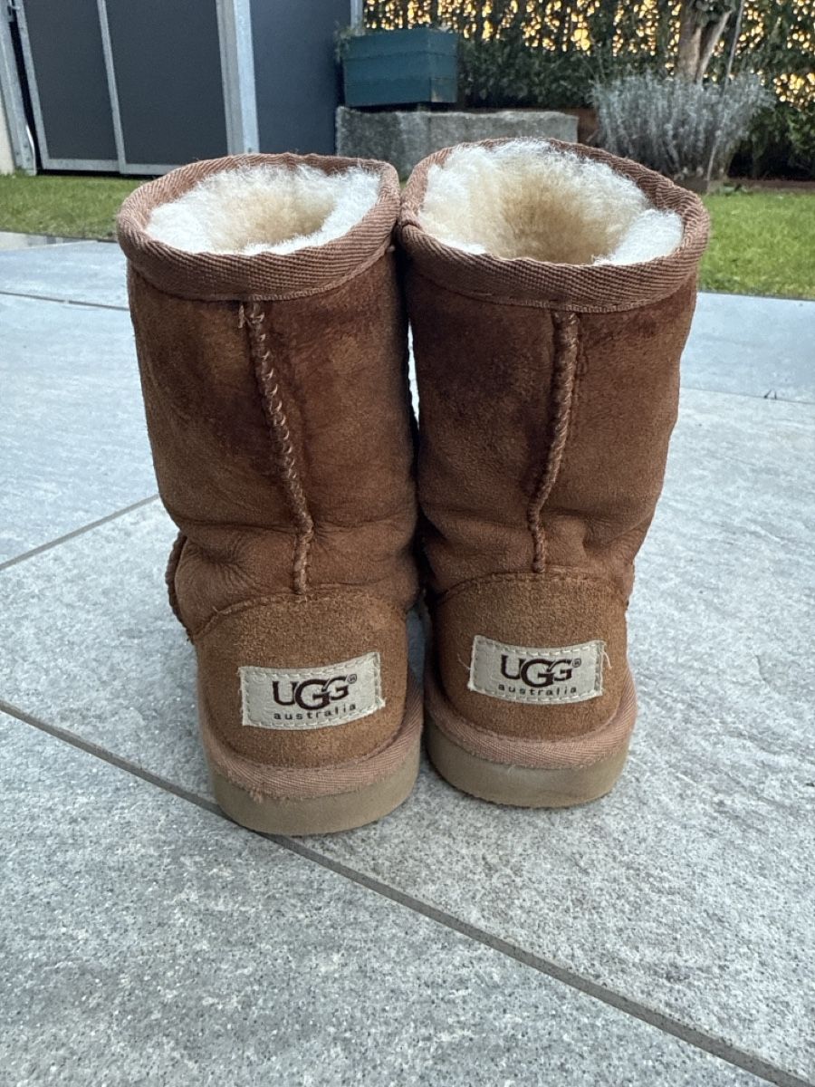 Ugg Scarpe per ragazze: UGG Boots Kids Gr. 30 – Usato da Geroldswil venduto da emi1980 1