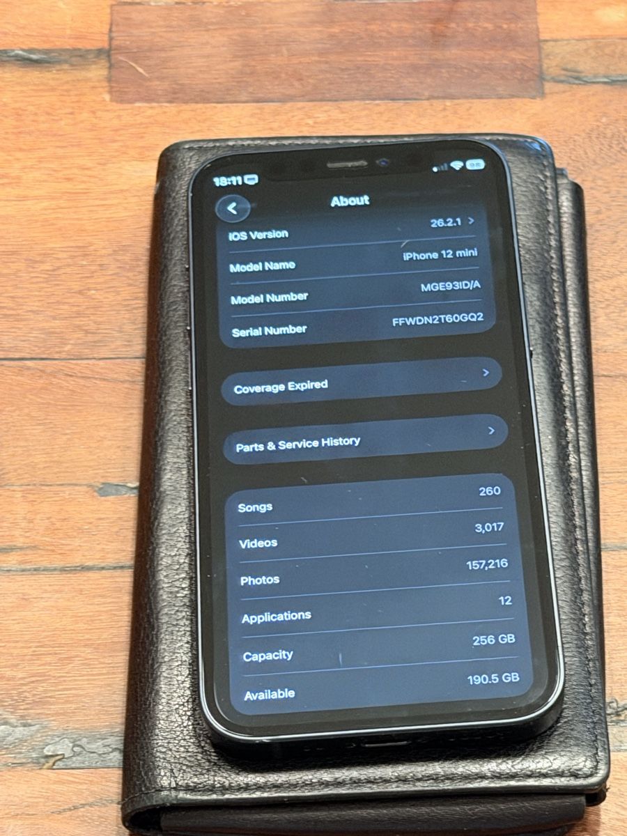 Apple Portables: iPhone 12 mini 256GB + Hermes wallet – D'occasion à Zürich par rawandworn