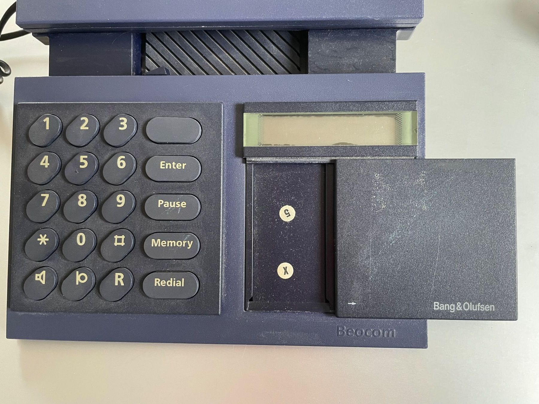 Bang & Olufsen Telefoni: Analoges Tischtelefon Bang&Olufsen BeoCom 2000 – Usato da Thun venduto da mrjinx 2