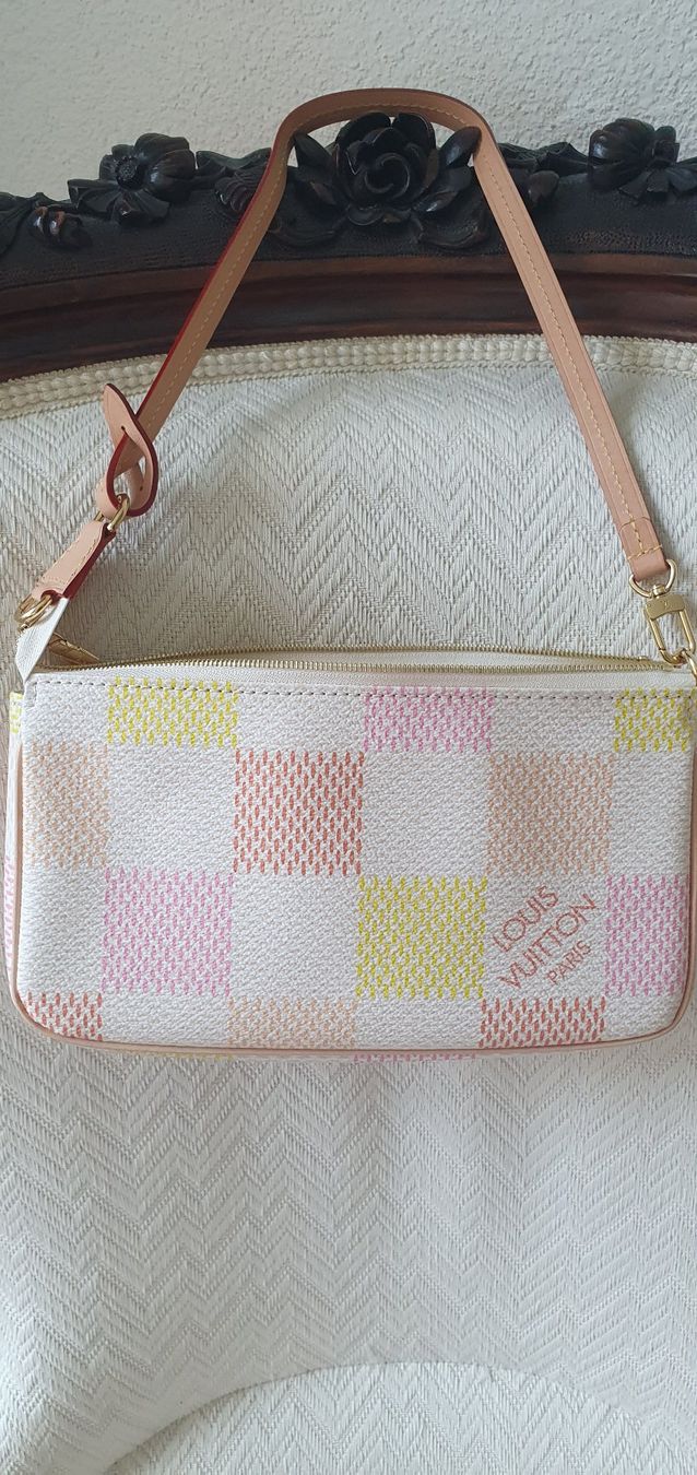Louis Vuitton Borse da donna: Louis Vuitton Pochette – Nuovo e nell'imballaggio originale da Dietlikon venduto da lemoncitrin