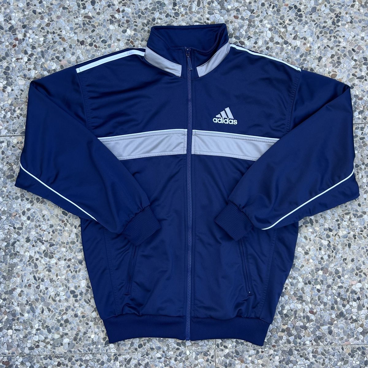 Adidas Giacche: Vintage Adidas embroidered Track Jacket – Usato da brent venduto da fukusapes