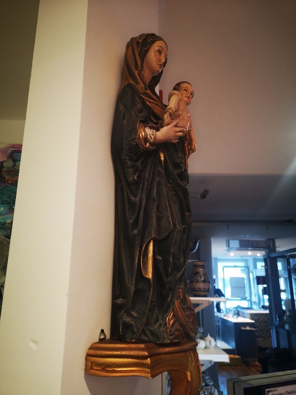 Statuette: Marienfigur mit Kind Holz geschnitzt – Usato da Kreuzlingen venduto da Schomi5 2