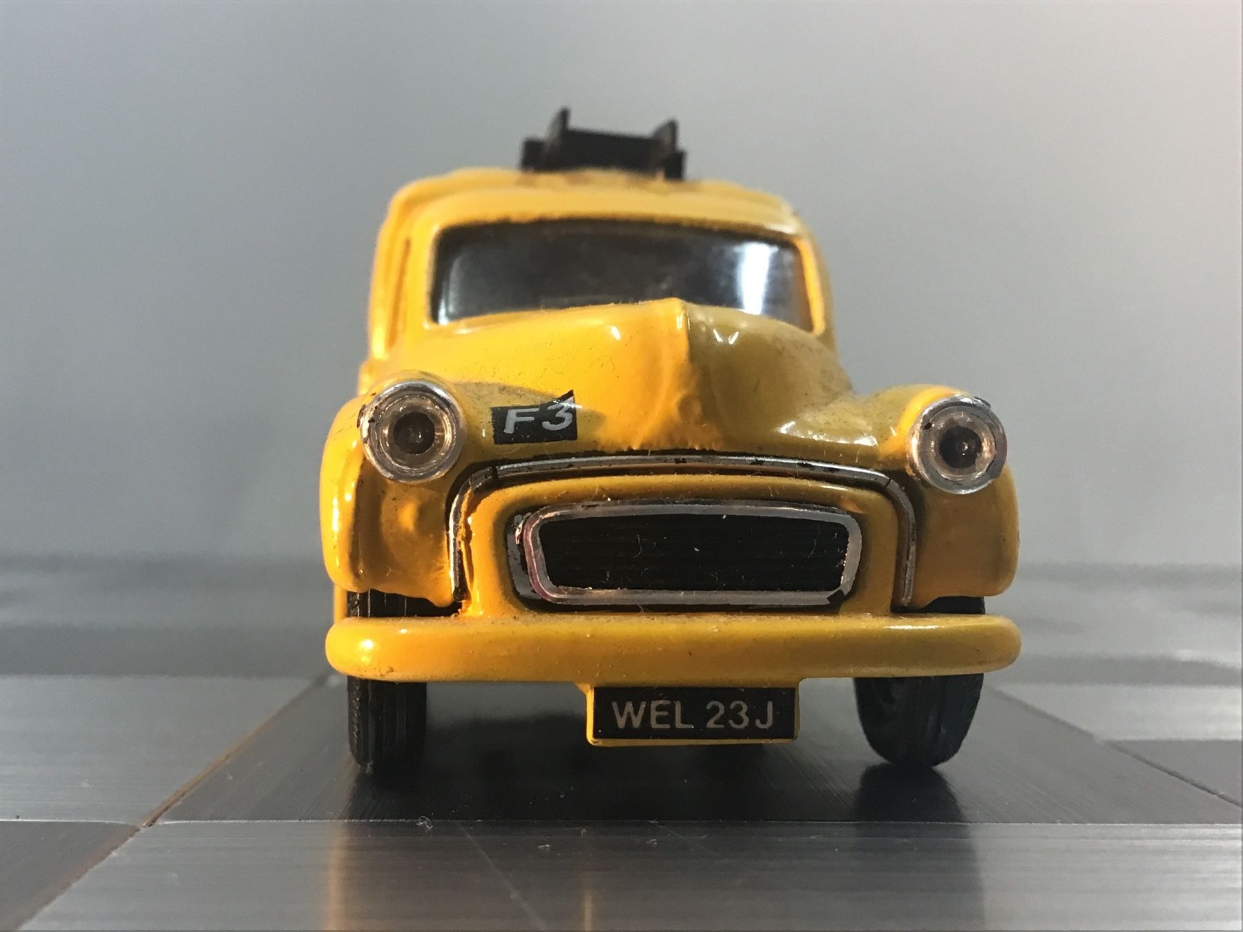 Corgi Toys Voitures modèles: GORGI MORRIS MINOR 1:43 – D'occasion à Männedorf par Spezial-Modelle