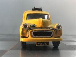 GORGI MORRIS MINOR 1:43