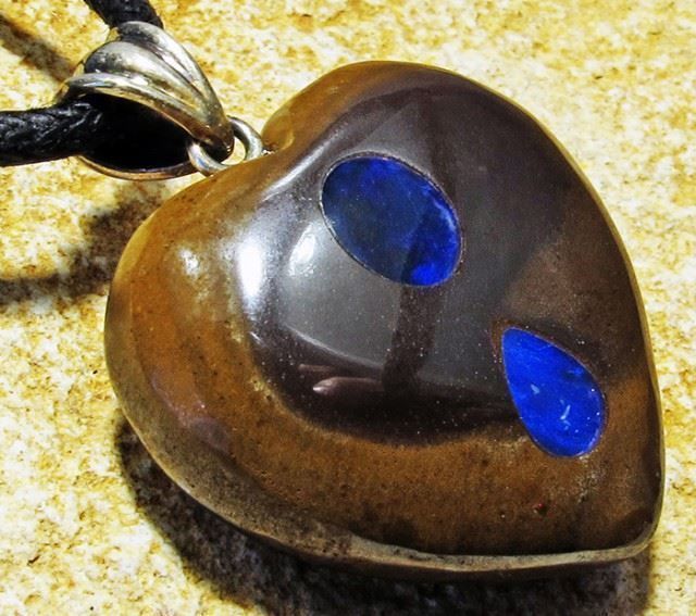 Ciondoli: Australischer Opal Herz Anhänger 32.88Ct – Nuovo (secondo la descrizione) da Bern venduto da Grindelwaldaus