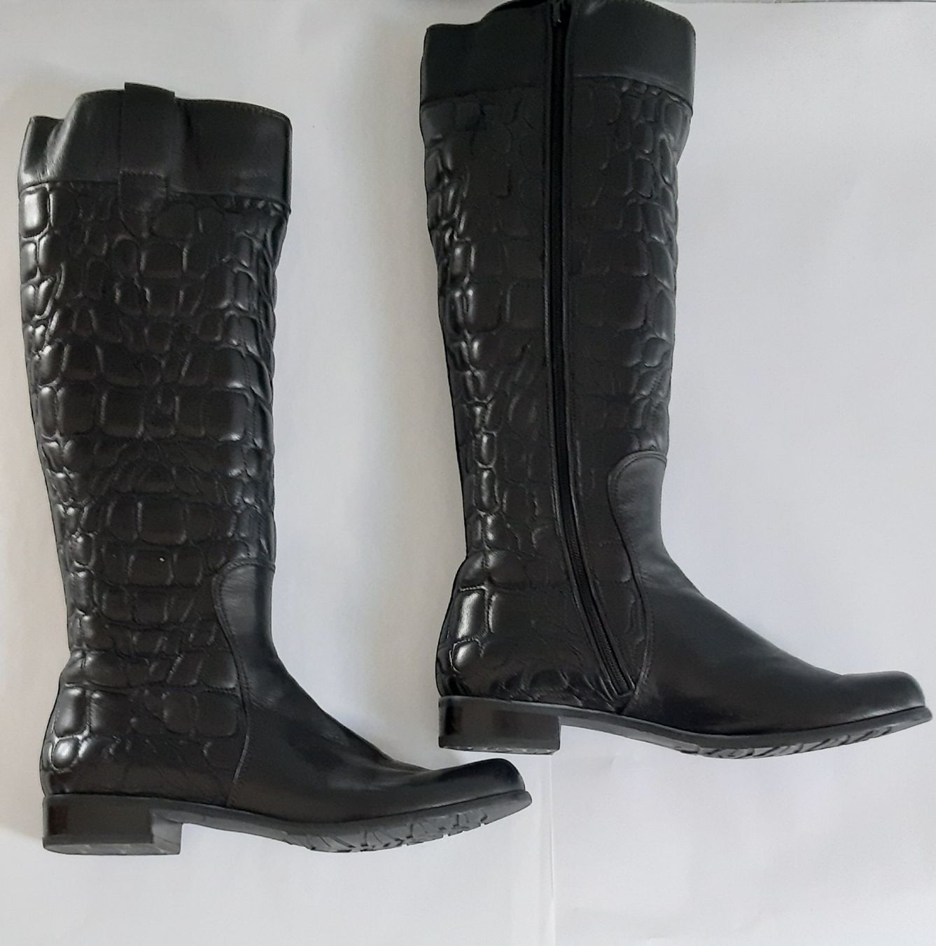 Stuart Weitzman Damenschuhe: Lederstiefel leicht schwarz Stuart Weizman Gr. 40 – Gebraucht aus Rupperswil von jur_5ywx
