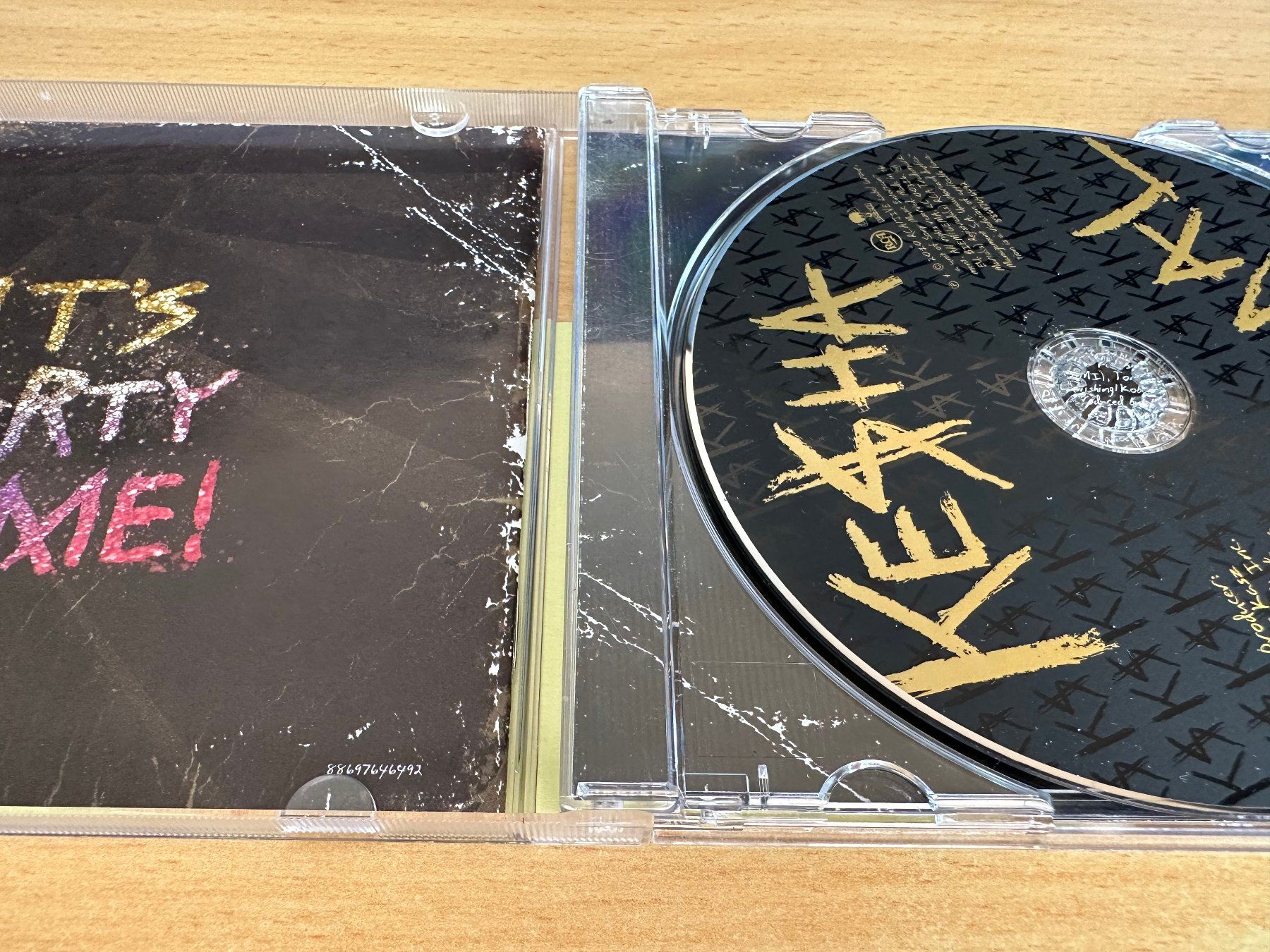 CD: Ke$ha – Animal – Usato da Rikon im Tösstal venduto da Alpenmutz 2