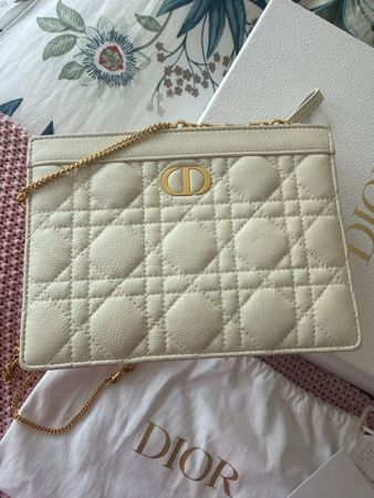 Dior Caro Tasche weiss mit Kette neuwertiger Zustand