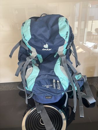 Wanderrucksack Deuter Futura 24 SL blau mit Gebrauchsspur