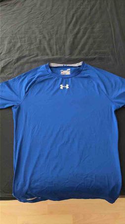 Herren Sportshirt Under Armour blau wie neu