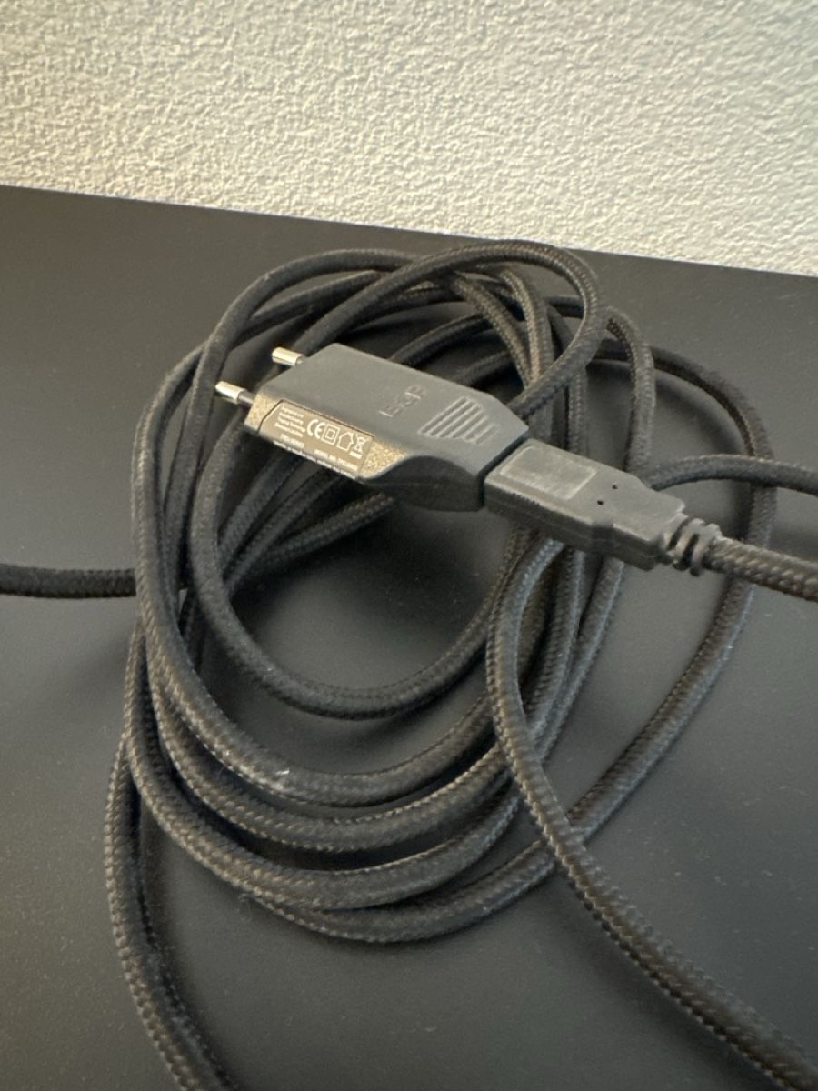 Qlocktwo Uhren: Qlocktwo Digitaluhr auf Berndeutsch – Gebraucht aus Heimberg von eme_c2bs 2