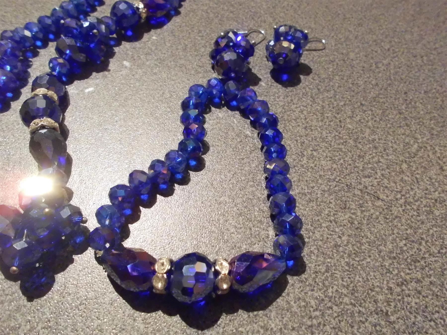 Altri gioielli: Schmuck-Set blau, Kette, Armband, Ohrhän – Nuovo e nell'imballaggio originale da Zürich venduto da abraxas1291 1