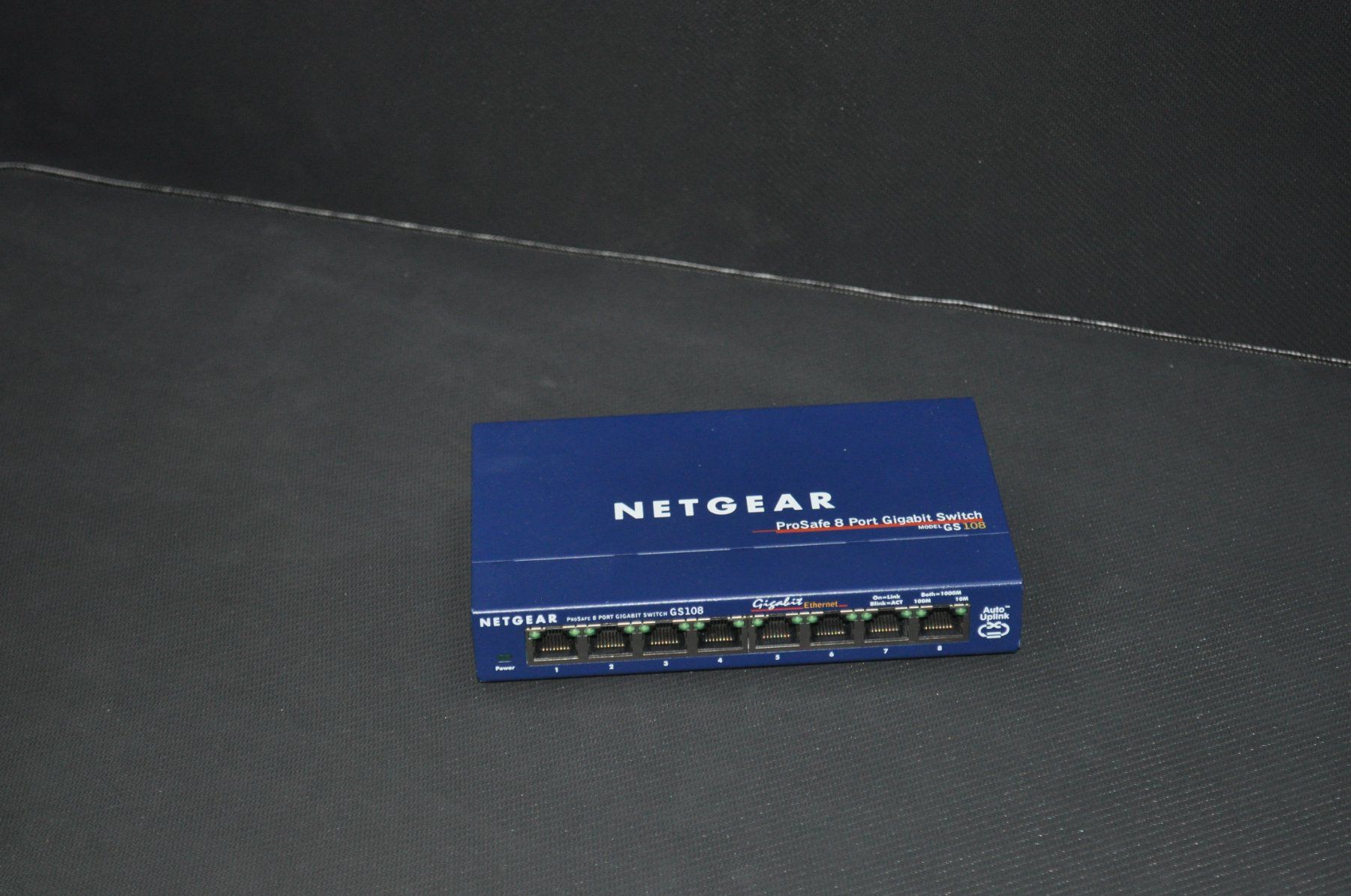 Netgear Hub & Switch: NETGEAR 8-Port Switch GS108 – Usato da Zizers venduto da Digitag0