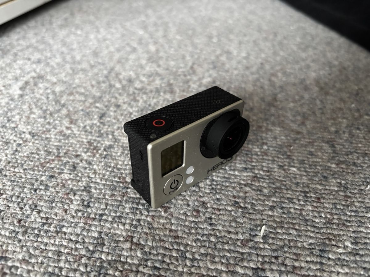 Gopro Action Cam: GoPro Hero 3 Set – Usato da Steffisburg venduto da Loris_hae