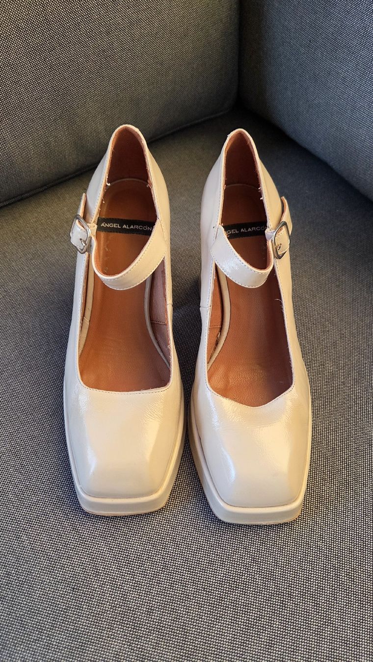 Scarpe da donna: Angel Alarcon Pumps Gr. 37 – Nuovo (secondo la descrizione) da Kreuzlingen venduto da MeinKleinesAtelier 2