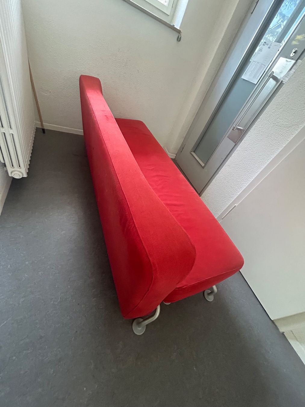 Sofas: Rotes Sofa – Gebraucht aus Zürich von Tm7 1