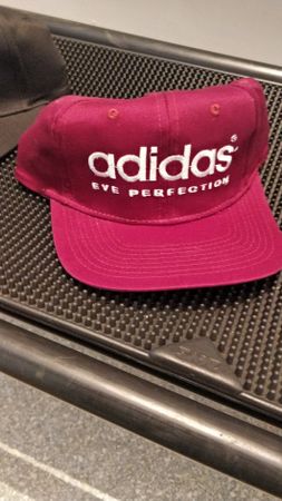 Adidas Kappe Hut Base Cap Rot
