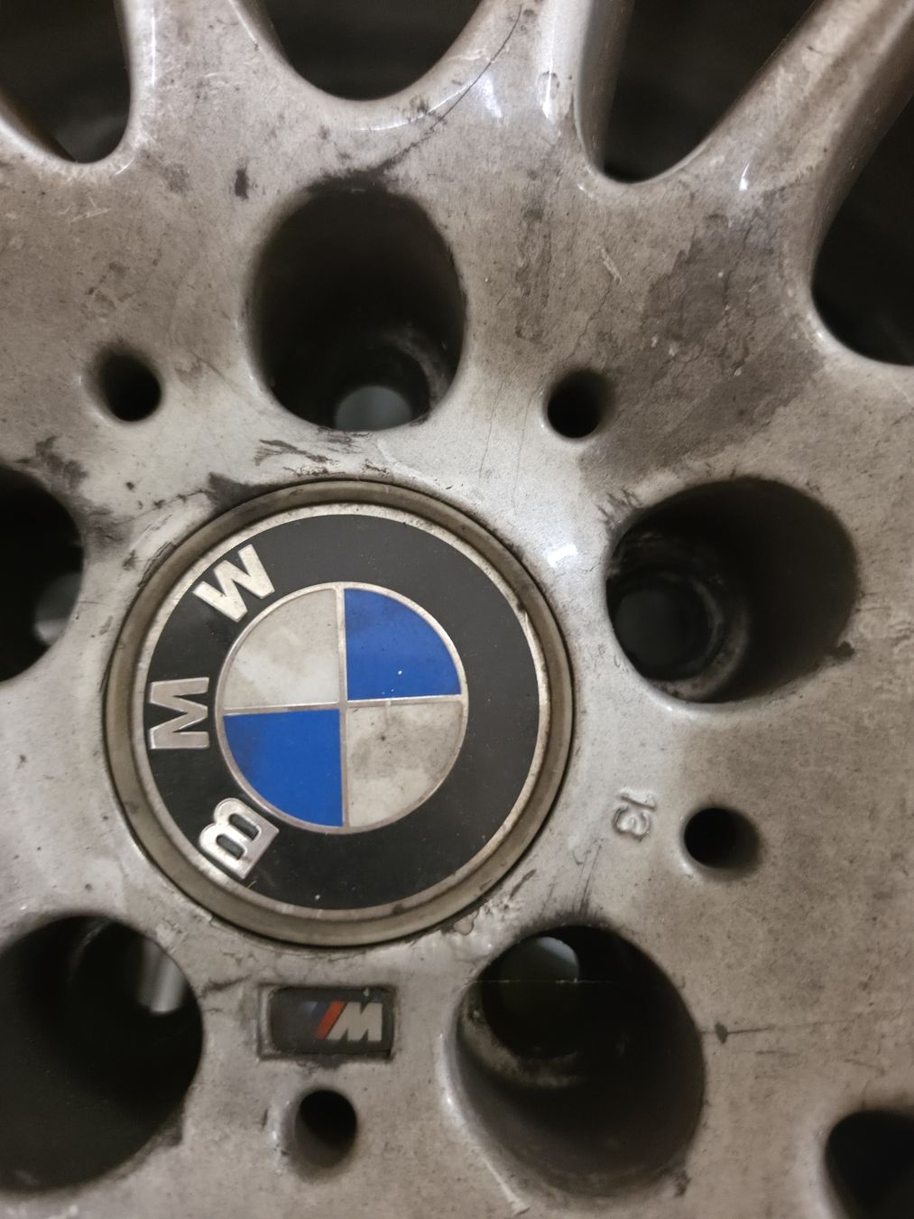 BMW Cerchioni: Bmw reife, 2 set alufelge – Usato da Münchenstein venduto da Mira_bellla 1