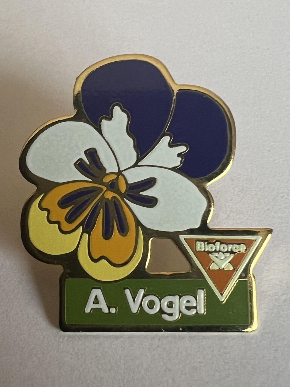 Placchette & Badge: 4 Pins - A. Vogel Bioforce .Neu – Nuovo (secondo la descrizione) da Winterthur venduto da Green-Future 8