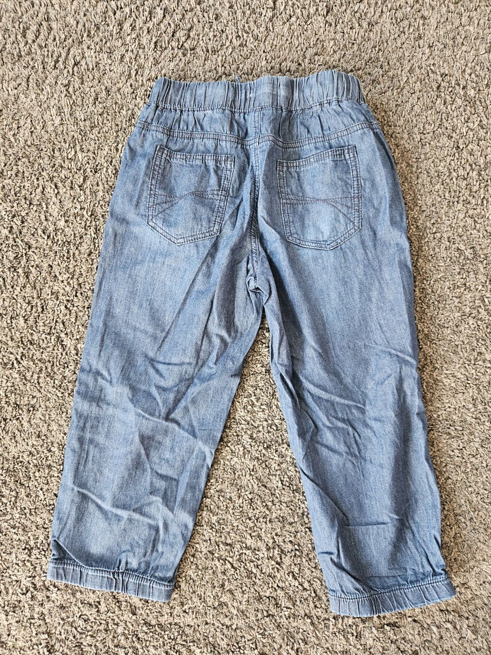 Pantaloni: Caprihose von Inside 146/152 – Usato da Marthalen venduto da Himbeersugus 1