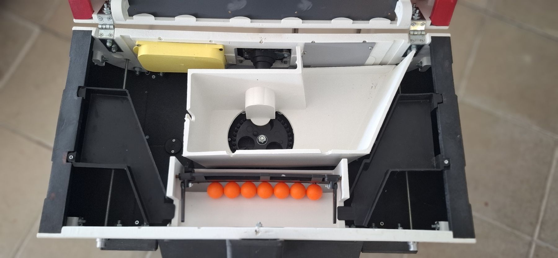Giochi: mini calcetto fussball Outlook  – Usato da Arcegno venduto da DiamondArcade 7