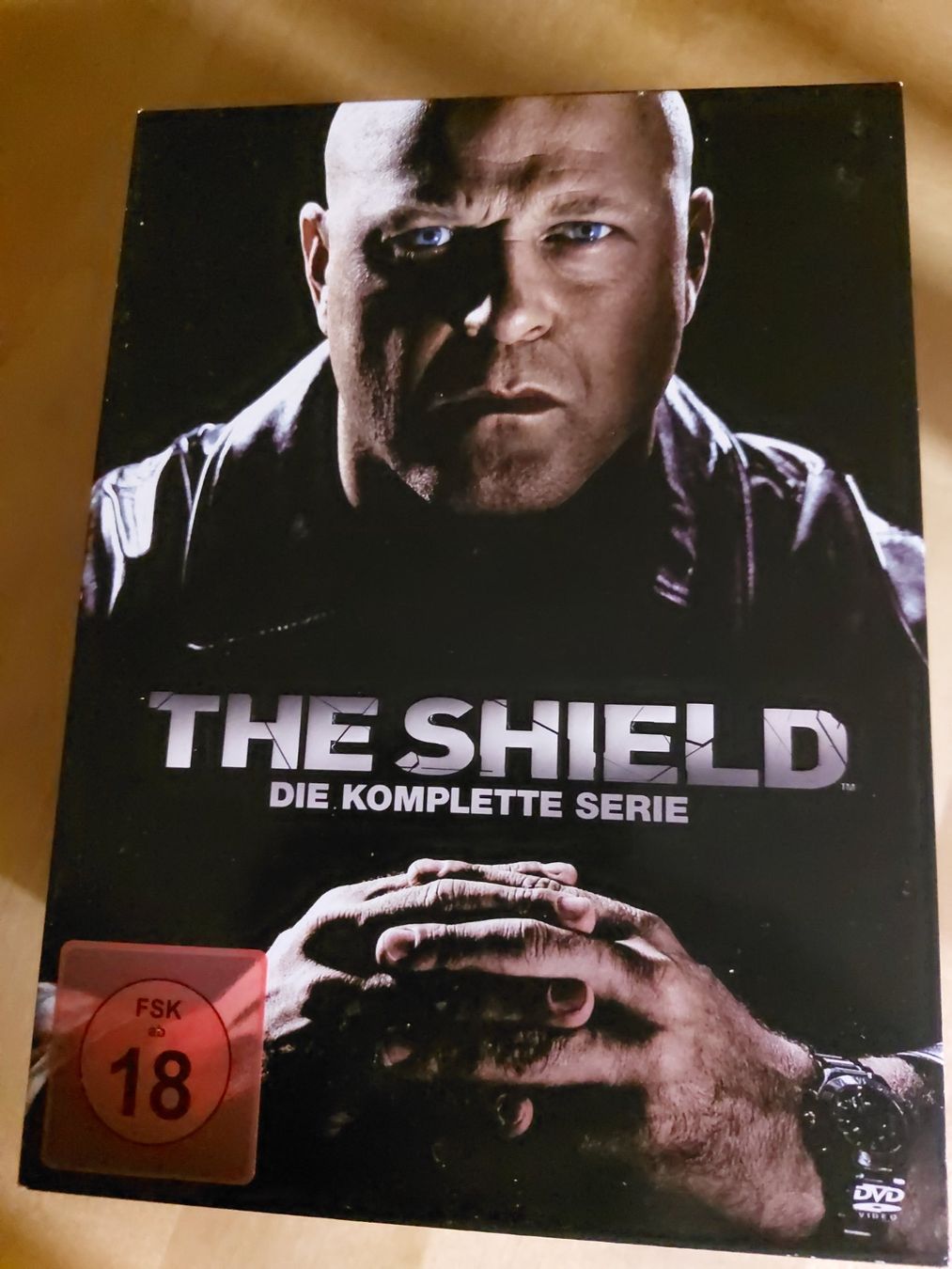 Tous les DVDs: The Shield – D'occasion à Inkwil par sugarbaby01