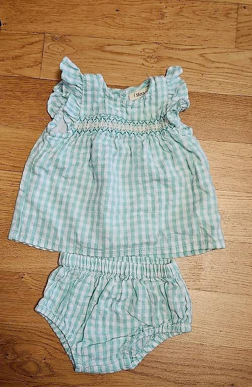 Vestiti & Gonne: Mädchen Kleidchen Gr. 56-62, 1-3 Monate – Usato da Basel venduto da Bienli03 3