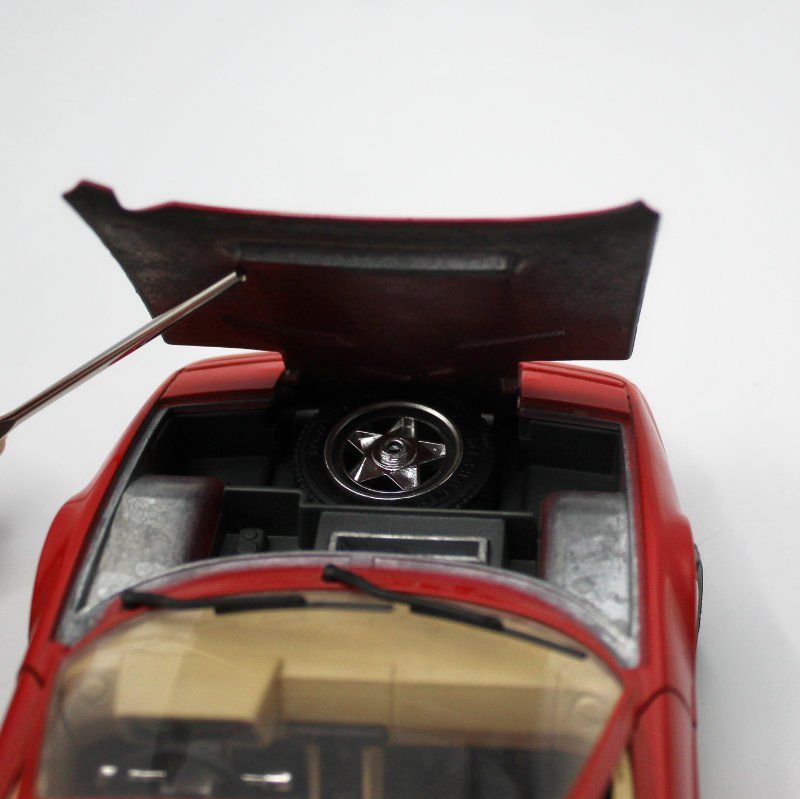 Ferrari Modellini d'auto: Modellauto FERRARI Testarossa (1984) 1:18 – Usato da Weggis venduto da Mylemontree 3