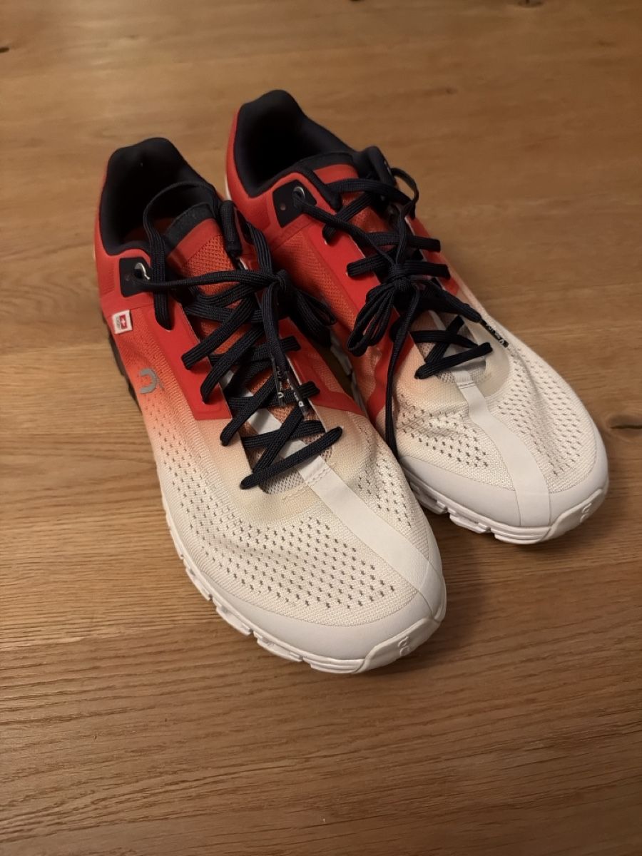 On Herrenschuhe: ON Schuh Cloudtec – Gebraucht aus Davos Platz von boom62